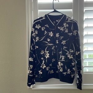 Golf jacket, zipper and pockets